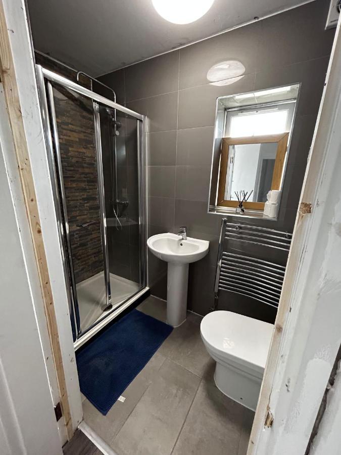 The Ruislip Apartment ภายนอก รูปภาพ